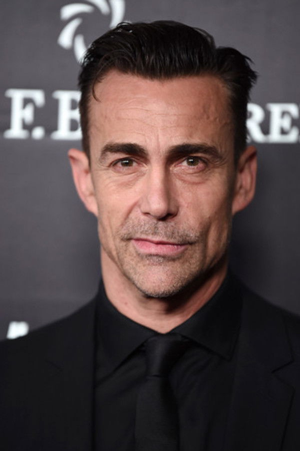 다니엘 번하르트