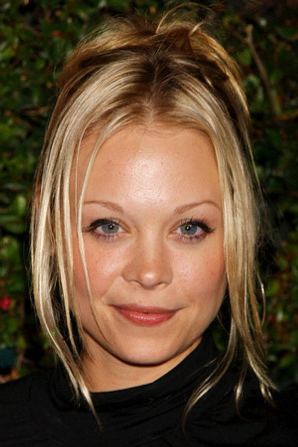 알렉산드라 홀든